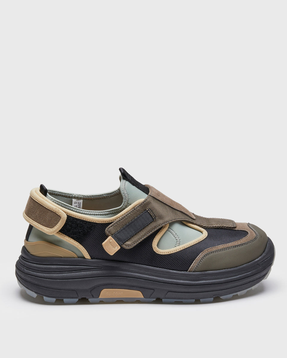 ［新品未使用］SUICOKE TRED 23cm TRED Sneaker in Black | Suicoke | Covet + Lou | Covet + Lou