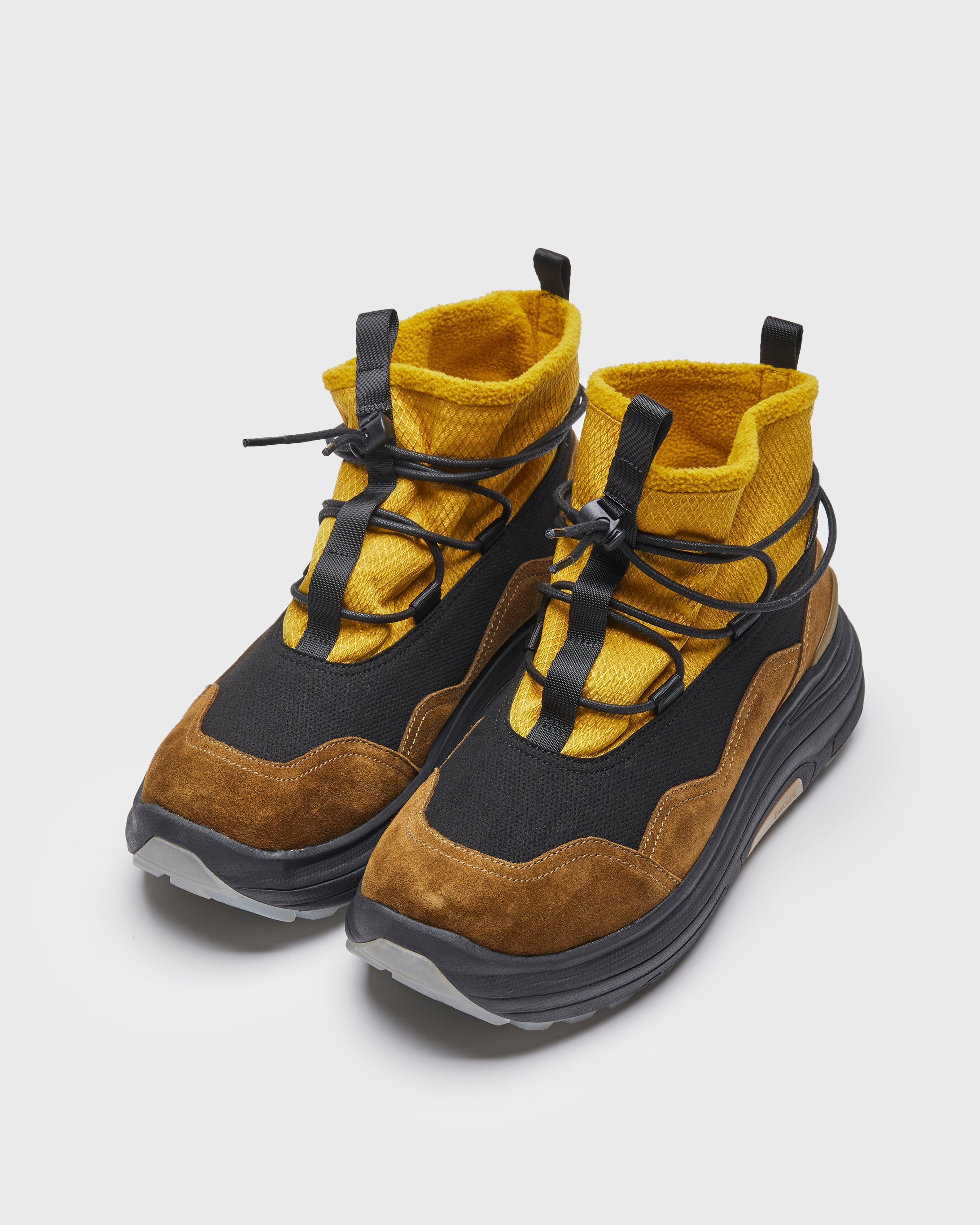 Suicoke ブーツ ROBBS-2 - Yellow Moss/Black Suicoke Robbs-2 Boots | Yellow | FARFETCH CA