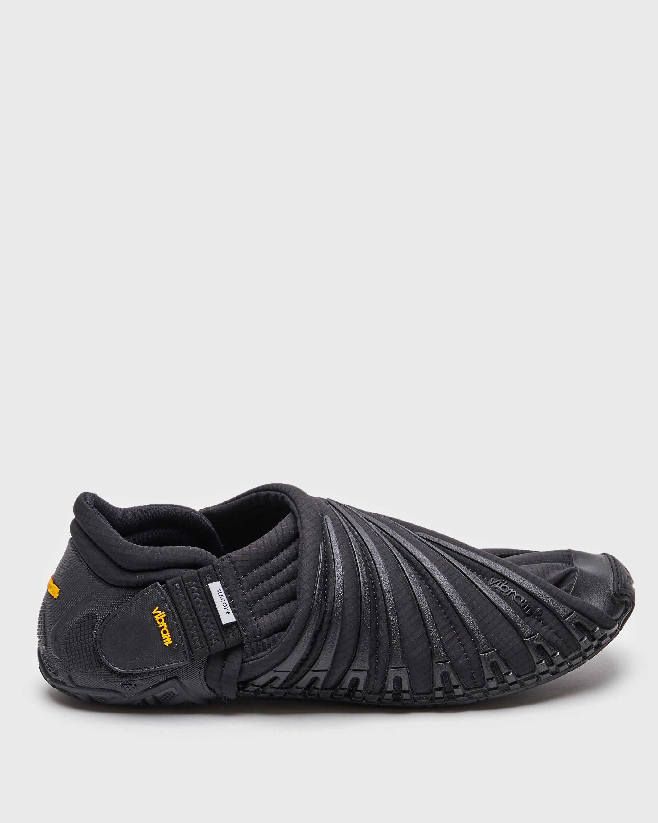 【極美品】Vibram FUROSHIKI by SUICOKE 27cm Suicoke Debuts FW22 FUROSHIKI 