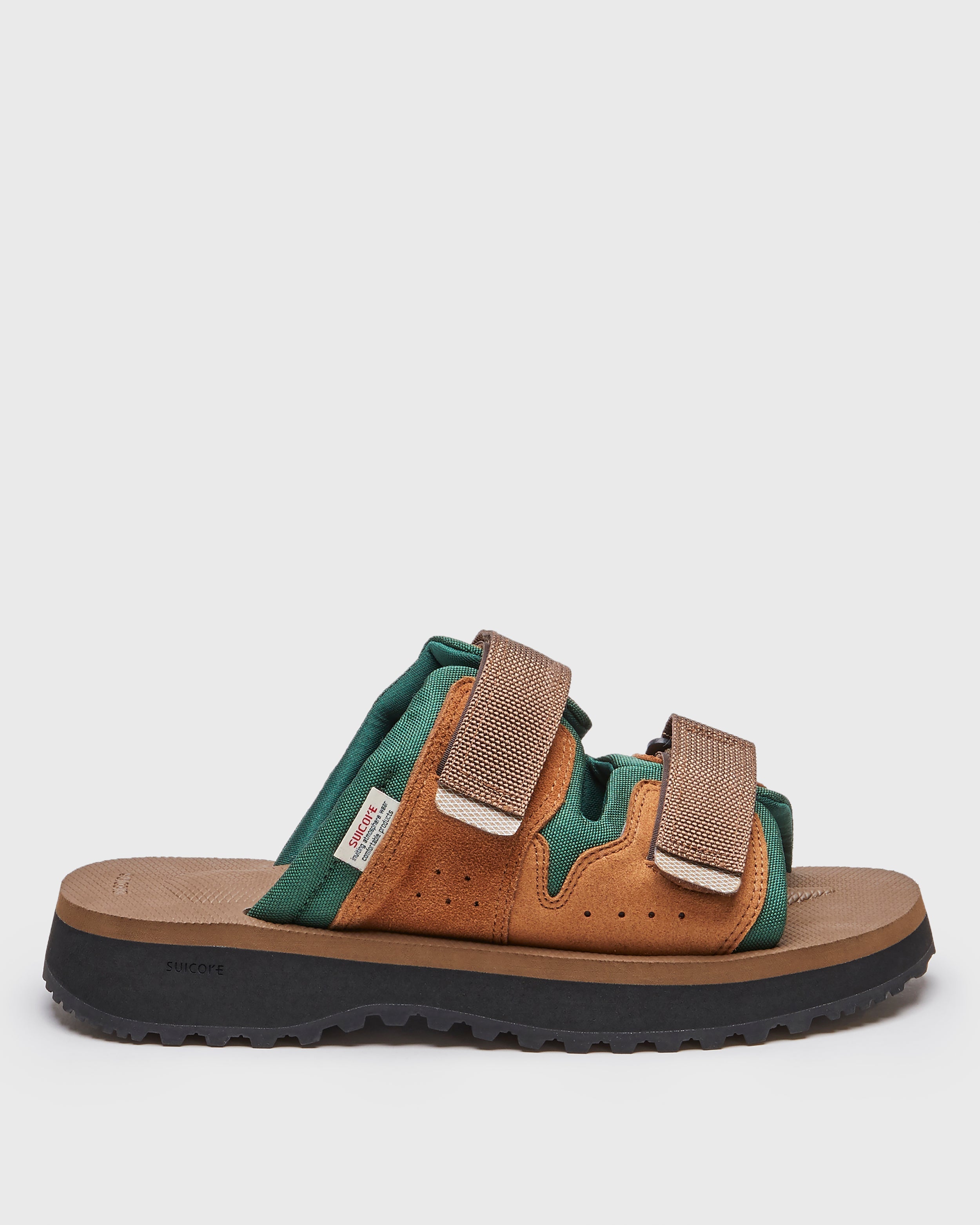 【関税込み】Suicoke ベージュ＆グレー MOGI-ab サンダル Suicokeのベージュ＆グレー MOGI-ab サンダルがセール中